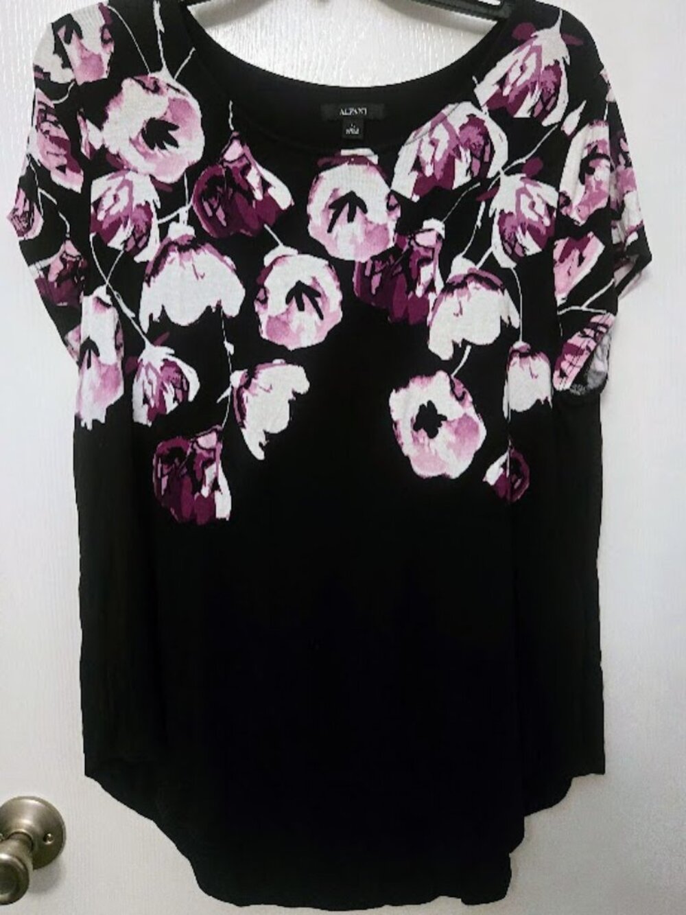 Alfani black floral S/S tunic top NWOT Size XL